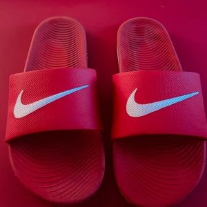 Nike pre owner flip flop